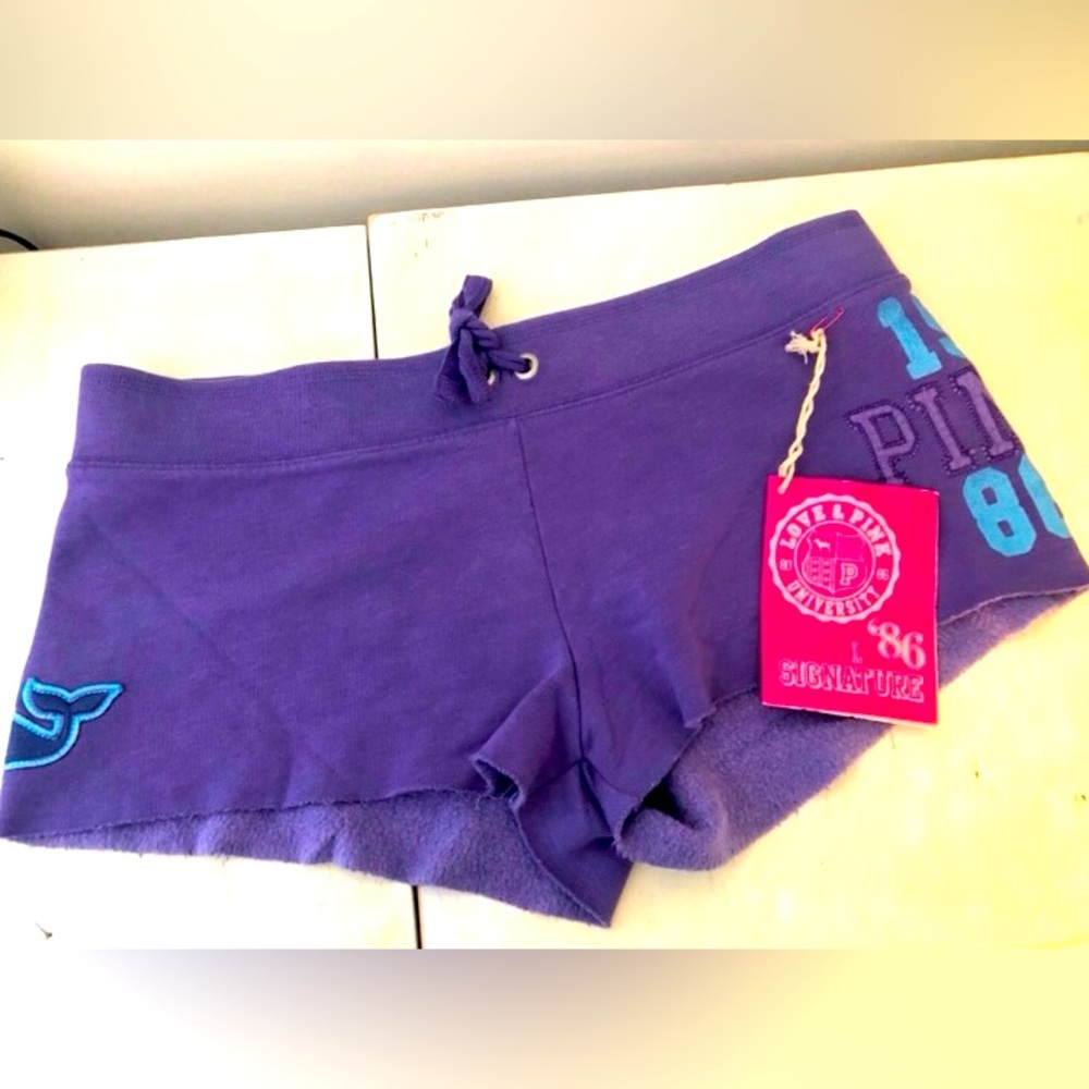💜💕 NWT VTG y2k Victoria’s Secret PINK Shorts w/patches - L 💕💜